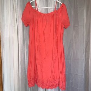 Coral dress, old navy brand, barely worn, size medium
